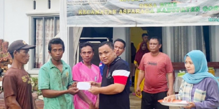 Wakil Bupati Gorontalo, Hendra S Hemeto melaksanakan halal bihalal di Desa Bihe, Kecamatan Asparaga, Kabupaten Gorontalo, Ahad (8/5/2022). (Foto: Istimewa)