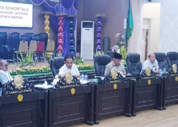 Foto : Tim Pansus LKPJ DPRD Kota Gorontalo, ketika melaksanakan rapat pembahasan tahap dua, bersama Pemerintah Kota Gorontalo, Selasa (17/5/2022)