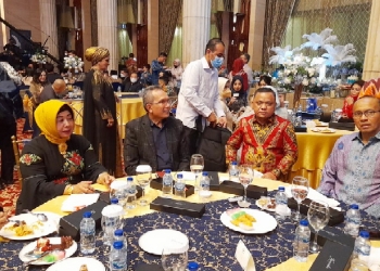 Wakil Bupati Gorontalo, Hendra S Hemeto saat menghadiri undangan ulang tahun Fadel Mohamad yang ke-70 tahun sekaligus peluncuran buku (BUILDING A LEGACY) " Menimba Ilmu, Mengajar, Mengepakkan Bisnis, dan Berbakti Pada Bangsa, 
di Hotel Kempinski, Bali Room Jl. MH Thamrin No. 1, Jakarta, Jumat malam (20/5/2022).