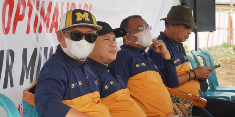 Pimpinan dan anggota Dewan Perwakilan Rakyat Daerah (DPRD) Kota Gorontalo, menghadiri kegiatan Ground Breaking pekerjaan optimalisasi sistem pengelolaan air minum (SPAM) bertempat di instalasi pengelolaan air Botu, Jalan Sapta Marga, Kecamatan Dumbo Raya, Kota Gorontalo.(Foto Oyan Humas)