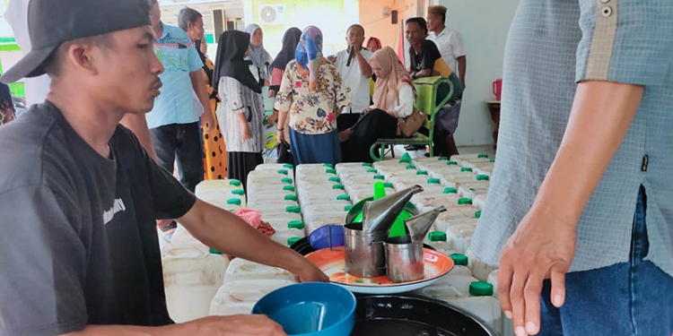 Pemerintah Kabupaten Pohuwato, Mendiskusikan 2.000 Minyak Goreng di Kecamatan Paguat, Selasa 18/05/2022 (Istimewa)
