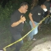 Petugas Kepolisian melakukan pemeriksaan di lokasi tempat ditemukannya janin bayi yang dibuang.