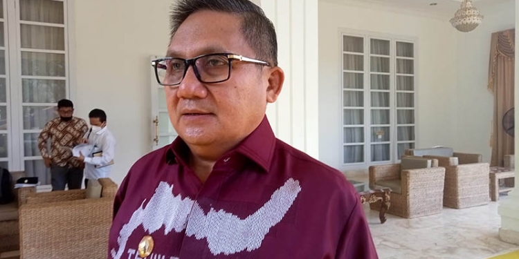 Wali Kota Gorontalo, Marten Taha.