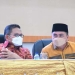 Ketua DPRD Kota Gorontalo, Hardi Sidiki, bersama Walikota Gorontalo Marten Taha, ketika hadir bersamaan dalam satu kegiatan. (Foto istimewa)