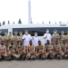 Foto bersama Gubernur Rusli Habibie didampingi istri bersama Rektor Institut Pemerintahan Dalam Negeri (IPDN) Dr. Hadi Prabowo, MM dan perwakilan siswa siswi IPDN usai memberikan bantuan hibah mobil operasional ke IPDN di Jatinangor, Jawa Barat, Rabu (11/5/2022). (Foto: Zakir)