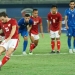 Pesepak bola Timnas Indonesia Marc Klok (kiri) melakukan tendangan penalti ke arah gawang Timnas Kuwait dalam laga perdana Grup A Kualifikasi Piala Asia 2023 di Stadion Internasional Jaber Al Ahmad, Kuwait, Rabu (8/6/2022). (Antara/HumasPSSI/Suara.com)