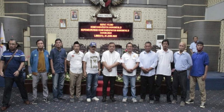 Komite Olahraga Nasional Indonesia (KONI) Kabupaten Gorontalo melaksanakan rapat pleno tahun 2022 guna peningkatan program olahraga. (Foto: Istimewa)