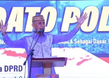 Wakil ketua Komisi B DPRD Kota Gorontalo, Alwi Podungge ketika mengikuti Pidato Politik SulutGo Expo di Manado.(Foto Arif Humas)