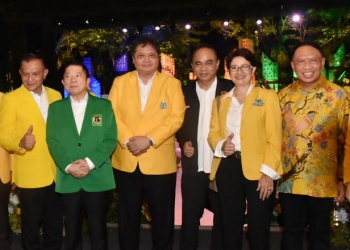 Relawan Pro Jokowi (Projo) mengaku Presiden Joko Widodo merespons positif dengan kerja sama tiga partai dalam Koalisi Indonesia Bersatu (KIB).