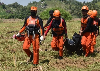 Tim SAR gabungan berhasil menemukan Zakaria Umar (43) warga Desa Karya Baru, Kecamatan Asparaga, Kabupaten Gorontalo yang sebelumnya dikabarkan hilang saat memancing di Bendungan Paguyaman. (Foto: Istimewa)
