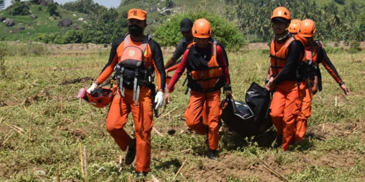 Tim SAR gabungan berhasil menemukan Zakaria Umar (43) warga Desa Karya Baru, Kecamatan Asparaga, Kabupaten Gorontalo yang sebelumnya dikabarkan hilang saat memancing di Bendungan Paguyaman. (Foto: Istimewa)