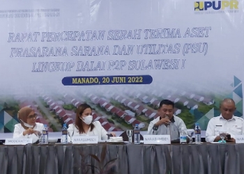 Kepala Dinas Perumahan dan Kawasan Pemukiman Kabupaten Gorontalo, Haris Suparto Tome jadi narasumber (Narsum) di rapat percepatan aset Prasarana Saran dan Utilitas (PSU) Lingkup Balai P2P Sulawesi I, yang berlangsung di Hotel Arya Duta, Kota Manado, Senin (20/06/2022). 
