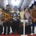 Wakil Bupati Gorontalo, Hendra S Hemeto saat berfoto bersama Kontingen Khafilah MTQ Kabupaten Gorontalo. (Foto: Istimewa)