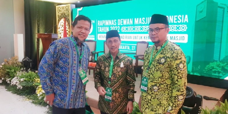 Ketua Dewan Masjid Indonesia (DMI) Provinsi Gorontalo saat mengikuti kegiatan hari lahir DMI ke-50 di gedung DMI jakarta timur tersebut dihadiri seluruh ketua DMI dan Sekertaris dan pengurus se Indonesia, Senin (27/6/2022).