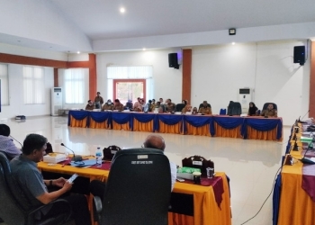 Rapat pembahasan Ranperda PTSP di Ruang sidang DPRD Kabupaten Bone Bolango, Senin (6/6/2022). (Foto: Putra/Gopos)