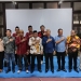 Forkopimda Kabupaten Gorontalo saat berfoto bersama di Kantor KPU Kabupaten Gorontalo. (Foto: Putra/Gopos)