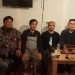Jefriyanto katili bersama tim kuasa hukum dari bantuan hukum dulohupa, foto : Sari/gopos