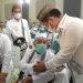 Penjagub Gorontalo, Hamka Hendra Noer, menyalami jemaah calon haji Provinsi Gorontalo Kloter 14 UPG saat berada di asrama haji Provinsi Gorontalo, Ahad (26/6/2022). (Haris/Pemprov Gorontalo)