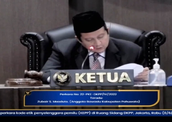 Ketua DKPP, Prof. Muhammad, membacakan putusan perkara dugaan pelanggaran kode etik anggota Bawaslu Pohuwato, Zubair Mooduto. (Screenshoot live sidang DKPP)