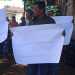 Aliansi Masyarakat Bersama Penambang Daerah menyuarakan masalah rekrutmen tenaga kerja dan persoalan limbah hingga WPR di depan kantor PT PETS Pohuwato, Selasa (21/6/2022). (Yusuf/gopos)