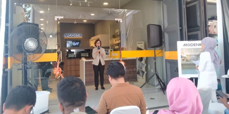 Modena Home Center Gorontalo terletak di Jalan Professor Doktor HB Jassin dan diremikan pagi tadi, Rabu (8/6/2022) (muhajir/gopos)