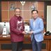 Rektor UNG, Eduart Wolok berpose bersama Dubes Indonesia untuk Bosnia Roem Kono, Kamis (16/6/2022) (Dok. UNG)