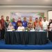 Pemkab Bone Bolango, Bupati Hamim Pou dan Kepala BPJamsostek Cabang Gorontalo Hendra Elvian, bersama OPD terkait pada kegiatan Monitoring dan Evaluasi Instruksi Presiden Nomor 2 Tahun 2021 di Hotel Toewawa, Kamis (23/6/2022). (Foto AKP/Diskominfo)