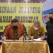Penandatangan MoU antara Diretur Utama Rumah Sakit Jantung dan Pembuluh Darah (RSJPD) Harapan Kita dengan Direktur Utama RSUD Aloei Saboe Kota Gorontalo terkait bedah jantung, dan disaksikan Penjagub Hamka Hendra Noer serta Wali Kota Gorontalo Marten Taha di Hotel Grand-Q Kota Gorontalo, Senin (27/6/2022). (Foto: Salman)