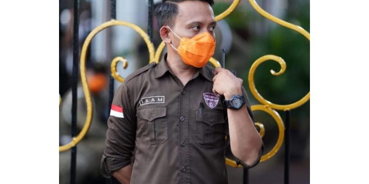 Ismail Sam Giu, S.Sos, M.I.Kom – Fungsional Pranata Humas Ahli Muda di Dinas Kominfo dan Statistik Pemprov Gorontalo.