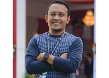 Ismail Sam Giu, S.Sos, M.I.Kom – Fungsional Pranata Humas Ahli Muda di Dinas Kominfo dan Statistik Pemprov Gorontalo.