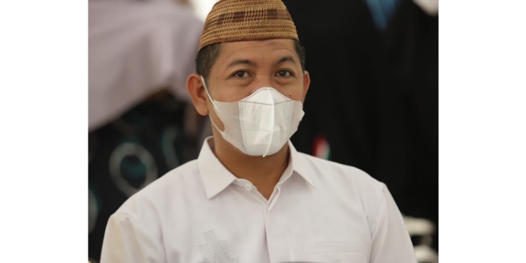 Anggota Dewan Perwakilan Rakyat Daerah (DPRD), Syamsu Botutihe bersama jemaah haji Bone Bolango mendoakan seluruh masyarakat dan daerah Kabupaten Bone Bolango.