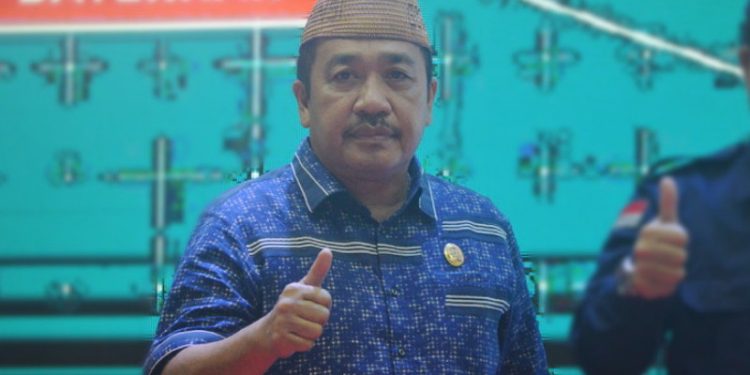 Ketua DPRD Bone Bolango, Halid Tangahu saat mengahdiri kegiatan Launching KUR di Auditorium Kabupaten Bone Bolango, Selasa (12/7/2022). (Foto: Putra/Gopos)