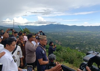 Menparekraf Sandiaga Salahuddin Uno pulang kampung dan berkunjung ke Desa Wisata Lonuo Bukit Arang Kecamatan Tilongkabila Kabupaten Bone Bolango dalam rangka penilaian Anugerah Desa Wisata Indonesia 2022, Rabu (13/7/2022). (Foto Irul/Diskominfo)