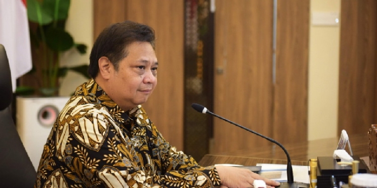 Menteri Koordinator Bidang Perekonomian Airlangga Hartarto pada sidang Dewan Nasional KEK, Jumat (22/07).