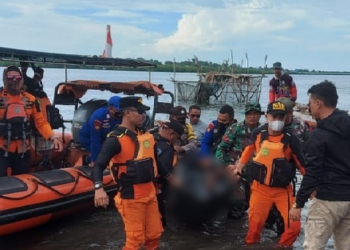Evakuasi Mayat Warga Desa Torosiaje Jaya, Kecamatan Popayato, Kabupaten Pohuwato, Diantar ke Rumah Duka, Selasa 26/07/2022 (Istimewa)