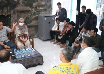 ertemuan Penjagub Hamka bersama Mahasiswa Gorontalo yang tinggal di Asrama Gorontalo di Malang Jawa Timur,  Jumat (29/7/2022).(Kominfo Provinsi Gorontalo)