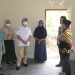 Penjabat Gubernur Gorontalo Hamka Hendra Noer (keempat kiri) saat mengunjungi rumah Silvana Lamanda, peraih medali perak pada Sea Games Vietnam 2022 di Desa Balayo, Kecamatan Patilanggio, Kabupaten Pohuwato (8/7/2022). (Kominfo Provinsi Gorontalo)