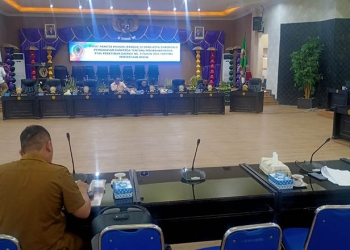Pansus II DPRD Kota Gorontalo ketika melaksanakan rapat pembahasan terkait penyertaan modal, bertempat di aula II DPRD Kota Gorontalo Selasa (19/07/2022).