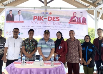 Pembukaan kegiatan Pos Inklusif Desa yang diselenggarakan oleh BEM UNG di Desa Jayabakti Kecamatan Pagimana. Turut hadir Kepala Desa, BPD, dan Karang Taruna, Kamis (21/7/2022). (istimewa)