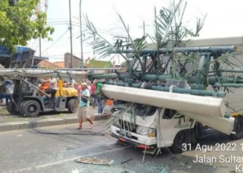 Kecelakaan maut terjadi di dekat SDN Kota Baru 2, Jalan Sultan Agung, Bekasi Barat, Kota Bekasi, Rabu (31/8/2022). (foto dok. TMC Polda Metro)