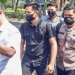 Bharada Richard Eliezer Pudihang Lumiu atau Bharada E (tengah) saat tiba di Kantor Komnas HAM, Jakarta Pusat, Selasa (26/7/2022). [Suara.com]