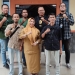 Sekretaris Dewan Kabupaten Bone Bolango, Mery S Ngadju berfoto bersama Jurnalis DPRD Bone Bolango. (Foto: Putra/Gopos)