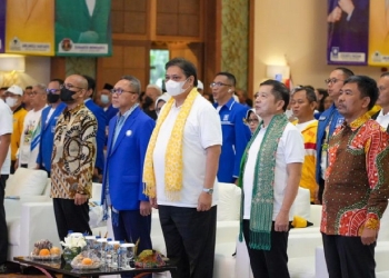 Koalisi Indonesia Bersatu (KIB) bertekad membuat seluruh masyarakat Indonesia sejahtera menyambut bonus demografi 2025-2035.