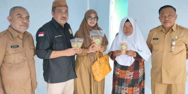 Dewan Perwakilan Rakyat Daerah (DPRD) Kabupaten Bone Bolango terus mendorong geliat Usaha Mikro Kecil Menengah (UMKM). (Foto: Putra/Gopos)