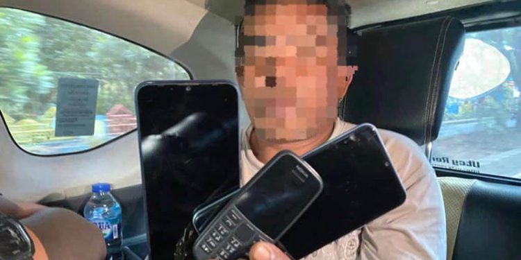 LM, terduga pencuri handphone dibekuk oleh Tim Opsnal Reskrim Polres Gorontalo Utara.(istimewa)
