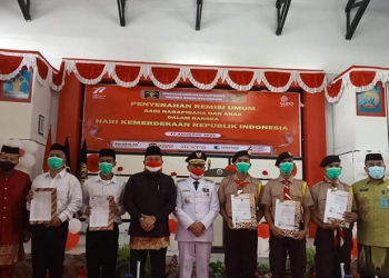 Penyerahan Remisi Umum bagi narapidana dan anak dalam rangka hari kemerdekaan Republik Indonesia ke 77, di Lapas Kelas II A Gorontalo, Rabu (17/8/2022). (Foto : Sari/gopos)