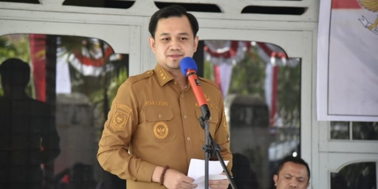 Wakil Wali Kota Gorontalo, Ryan Kono memberikan sambutan pada pencanangan Kampung Pancasila di Kelurahan Limba U Dua, Kota Selatan, Kota Gorontalo, Senin (15/8/2022) (istimewa)