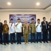 Bupati Hamim Pou didampingi Wabup Merlan S. Uloli, Sekda Ishak Ntoma, Kakan Kemenag Arfan A. Tilome, Ketua PA Suwawa Kaharudin Anwar, Ketua Baznas Provinsi Gorontalo Iwan Adam, Ketua Baznas Bone Bolango yang lama Adam K. Tadu, saat berpose dengan pimpinan Baznas Bone Bolango periode 2022-2027 usai dilantik, di Hotel Toewawa, Senin (11/7/2022). (Foto AKP/Diskominfo)