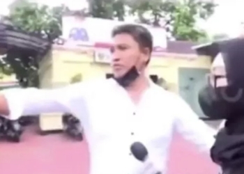 Warganet dihebohlan dengan video viral yang memperlihatkan seorang jurnalis televisi diminta bicara dengan pohon oleh penyidik Polsek Kembangan, Jakarta Barat saat hendak konfirmasi soal kaus KDRT. (tangkap layar/ist)