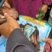 Penampakan uang panai dan Alquran yang terbakar di Kabupaten Gowa, Sulawesi Selatan [SuaraSulsel.id]